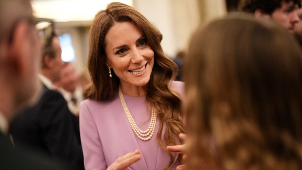 Kate Middleton wearing Queen Elizabeth’s pearl necklace and Bahrain pearl earrings at Buckingham Palace 100th birthday tribute